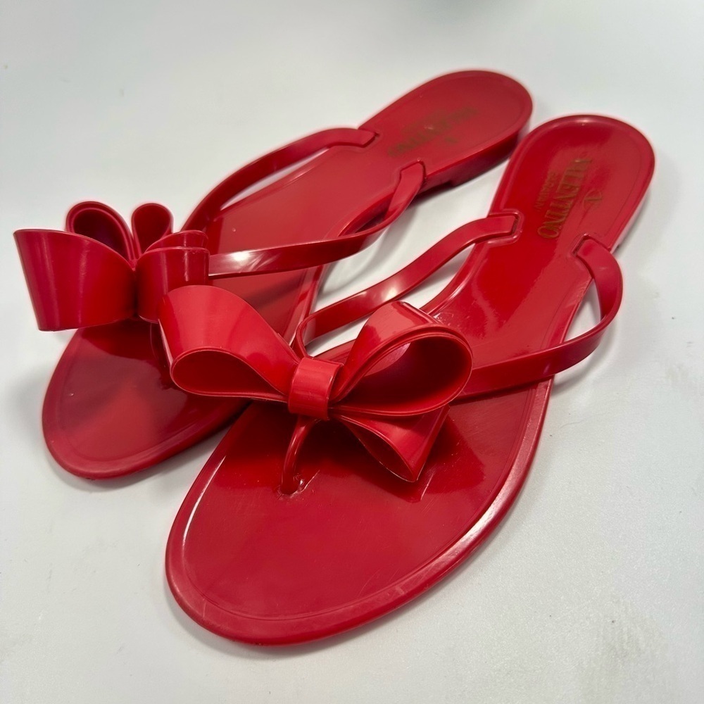 Valentino Garavani red bow rubber sandals size 11